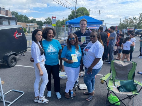 Back-to-School-Fair-at-Food-Fair-with-Radio-Generation1